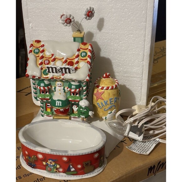 Dept 56 M&M'S Chocolate Candy Factory Lighted House Candy Dish W/ Box - Picture 7 of 15